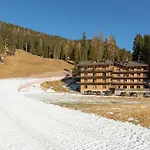 Appartamento A Campiglio Sulle Piste Da Sci